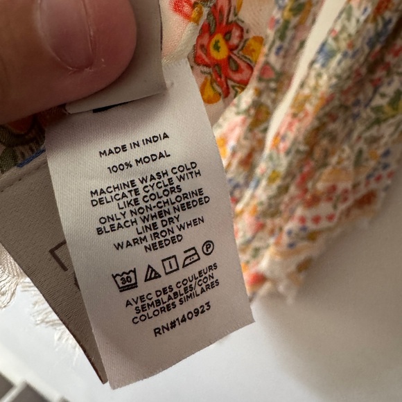 LOFT Floral and Bright 100% Modal Super Soft Fringe Scarf - Picture 5 of 5